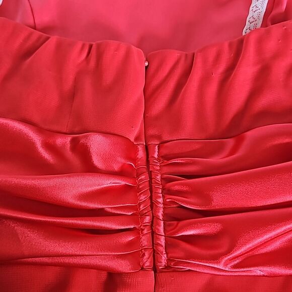 Jolie Strapless Fit & Flare Midi Dress With Rose Embellishment Size 10 Red - Picture 15 of 16